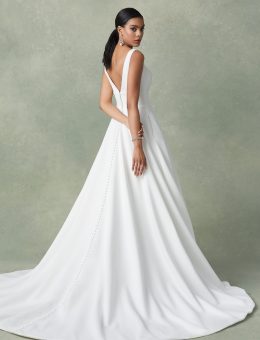 88269 by Justin Alexander - Outlet Wedding Dress Shop based in Tunbridge  Wells